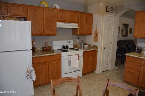 599 W Sierra Vista Dr, Apache Junction, AZ 85120 photo 6