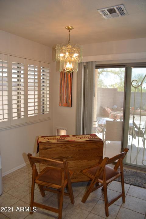 599 W Sierra Vista Dr, Apache Junction, AZ 85120 photo 2