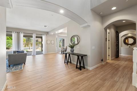 3734 E Adobe Dr, Phoenix, AZ 85050 photo 4