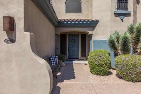 3734 E Adobe Dr, Phoenix, AZ 85050 photo 2