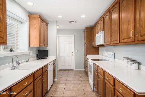 626 E Leah Ln, Gilbert, AZ 85234 photo 52