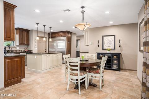 626 E Leah Ln, Gilbert, AZ 85234 photo 15