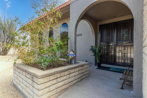 2249 E Ocotillo Rd, Phoenix, AZ 85016 photo 3