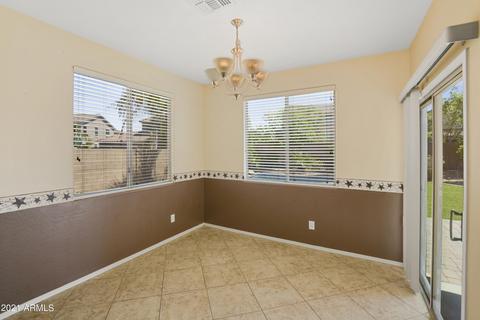 3607 S Weaver Cir E, Gilbert, AZ 85297 photo 8