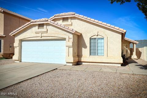910 N Swan Dr, Gilbert, AZ 85234 photo 2