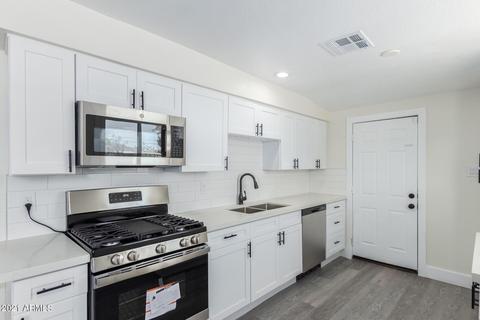 4012 N 64th Dr, Phoenix, AZ 85033 photo 4