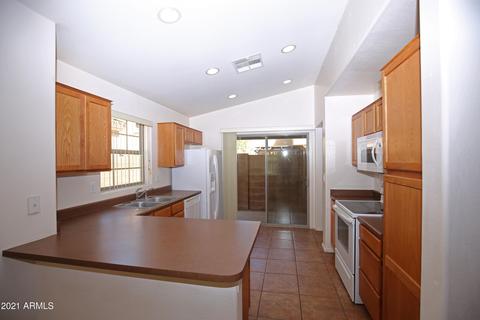 1696 S Martingale Rd, Gilbert, AZ 85295 photo 6