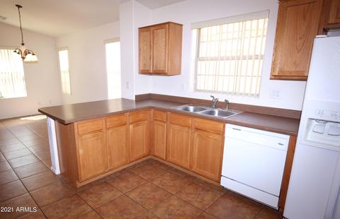 1696 S Martingale Rd, Gilbert, AZ 85295 photo 9