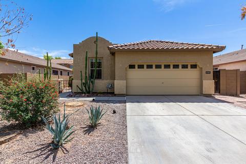 2707 E Canyon Creek Dr, Gilbert, AZ 85295 photo 1