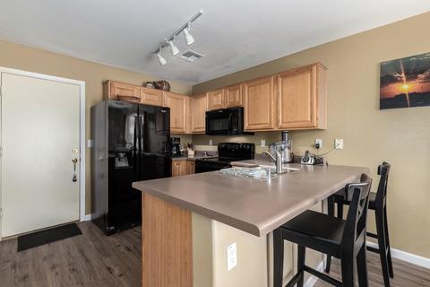 9703 E Baltimore Cir, Mesa, AZ 85207 photo 5