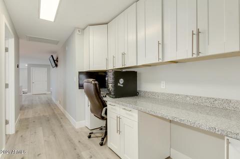 5425 E Cheery Lynn Rd, Phoenix, AZ 85018 photo 18