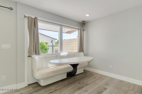 5425 E Cheery Lynn Rd, Phoenix, AZ 85018 photo 9