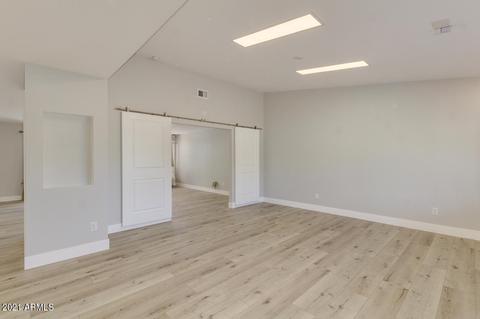 5425 E Cheery Lynn Rd, Phoenix, AZ 85018 photo 4