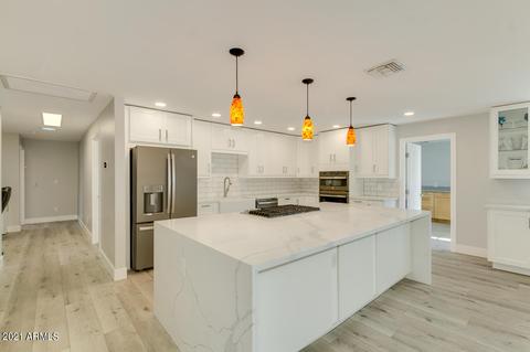 5425 E Cheery Lynn Rd, Phoenix, AZ 85018 photo 13