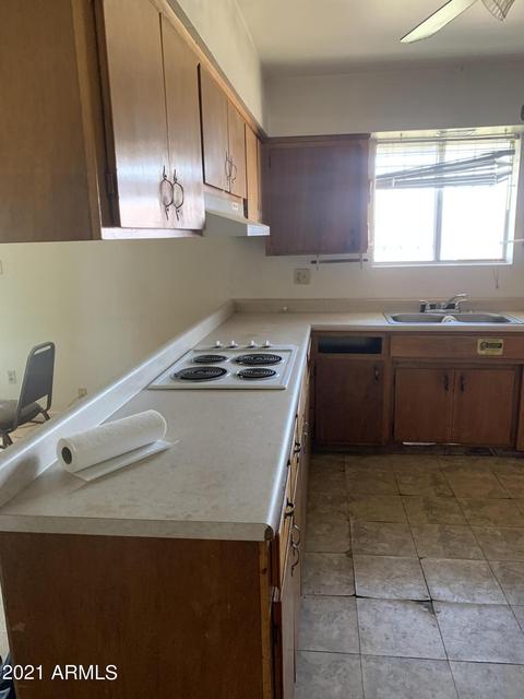 2337 E School Dr, Phoenix, AZ 85040 photo 14