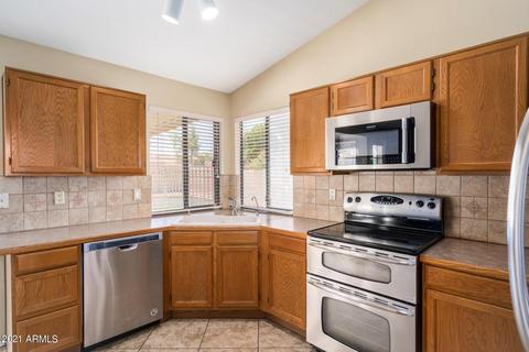 1413 W Iris Dr, Gilbert, AZ 85233 photo 11