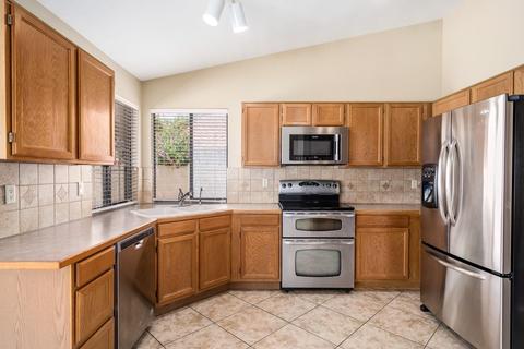 1413 W Iris Dr, Gilbert, AZ 85233 photo 8