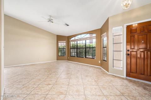 1413 W Iris Dr, Gilbert, AZ 85233 photo 5