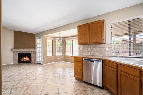1413 W Iris Dr, Gilbert, AZ 85233 photo 10