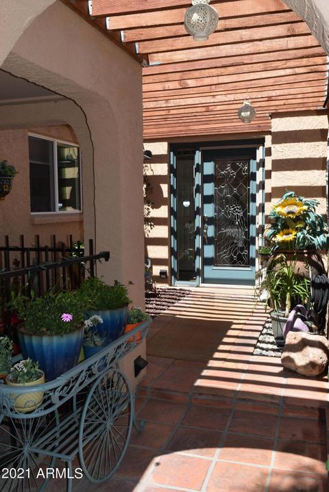 906 E Cochise Dr, Phoenix, AZ 85020 photo 3