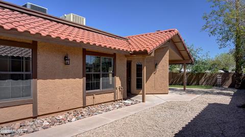 4314 E Bannock St, Phoenix, AZ 85044 photo 2