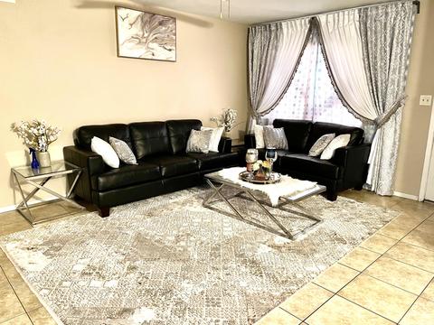2615 E Oakleaf Dr, Tempe, AZ 85288 photo 2