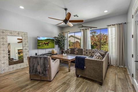 1524 E Kings Ct, Gilbert, AZ 85234 photo 8