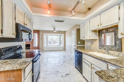 216 E Saint John Rd, Phoenix, AZ 85022 photo 5