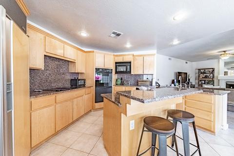 3435 E Rocky Slope Dr, Phoenix, AZ 85044 photo 8