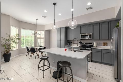 3022 N 33rd Pl, Phoenix, AZ 85018 photo 8