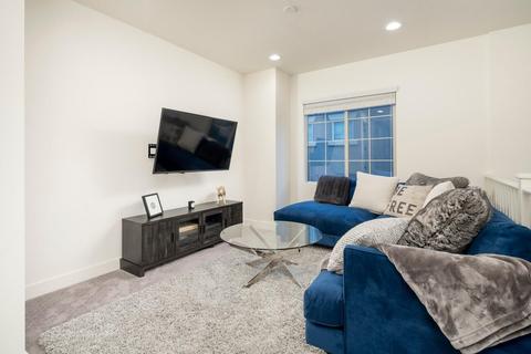 208 E Brinley Dr, Tempe, AZ 85281 photo 5