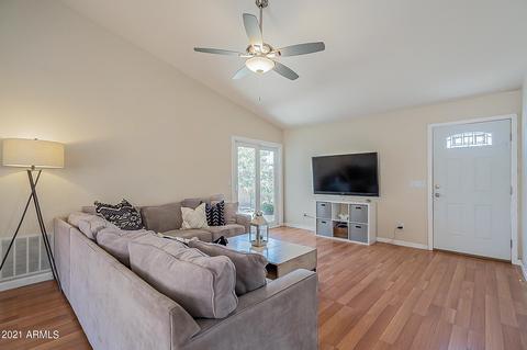 568 E Sherri Dr, Gilbert, AZ 85296 photo 6