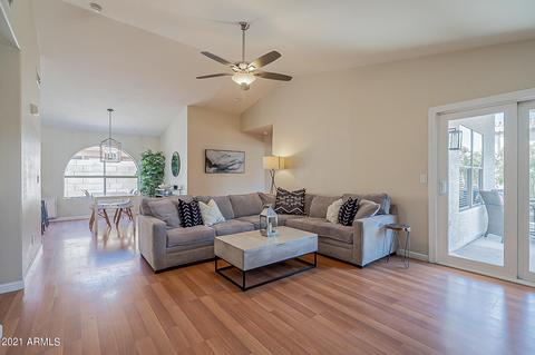 568 E Sherri Dr, Gilbert, AZ 85296 photo 9
