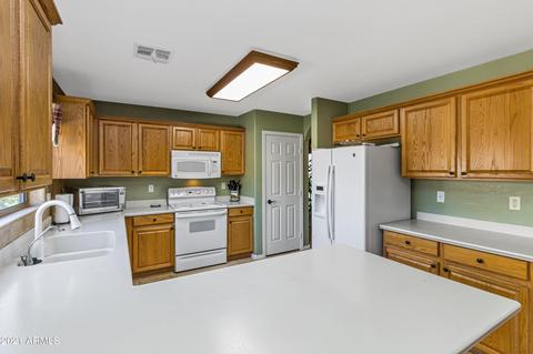 1568 Eagle Ct, Casa Grande, AZ 85122 photo 10