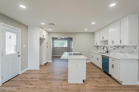 906 E Orchid Ln, Phoenix, AZ 85020 photo 12