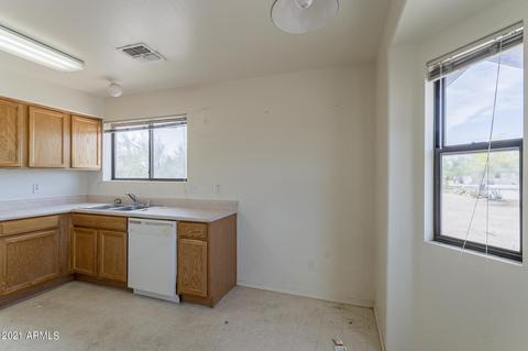1160 W Roosevelt St, Apache Junction, AZ 85120 photo 9