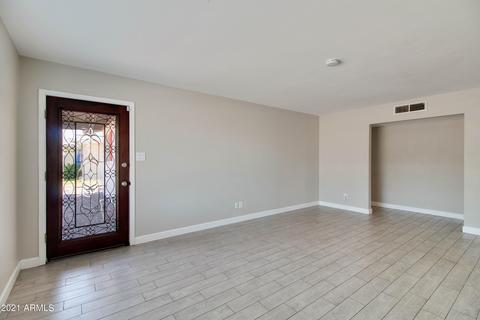 315 E Pebble Beach Dr, Tempe, AZ 85282 photo 4