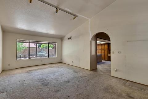 531 E Hackamore St, Mesa, AZ 85203 photo 5