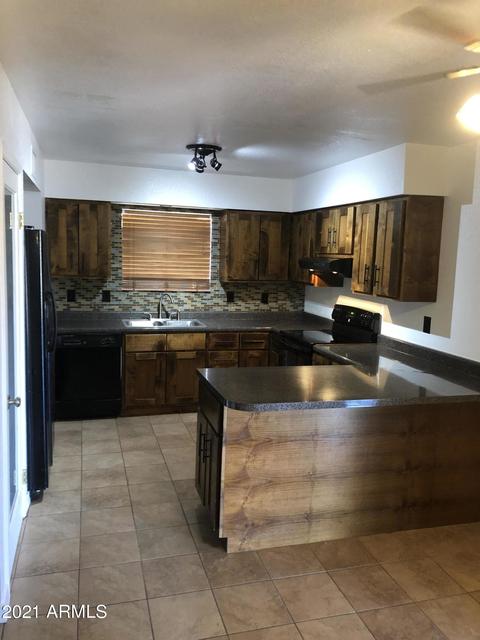 130 E Jacaranda St, Mesa, AZ 85201 photo 9