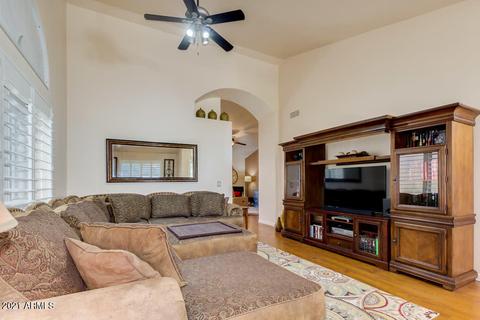 2206 E Sherri Dr, Gilbert, AZ 85296 photo 7