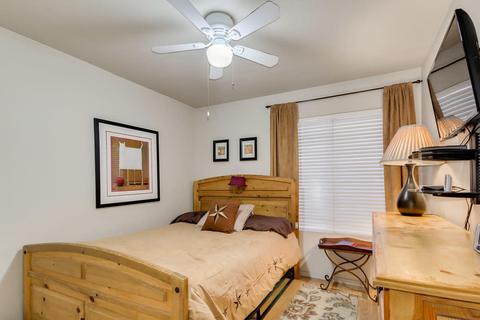 2206 E Sherri Dr, Gilbert, AZ 85296 photo 25