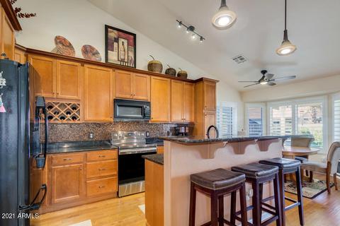 2206 E Sherri Dr, Gilbert, AZ 85296 photo 2