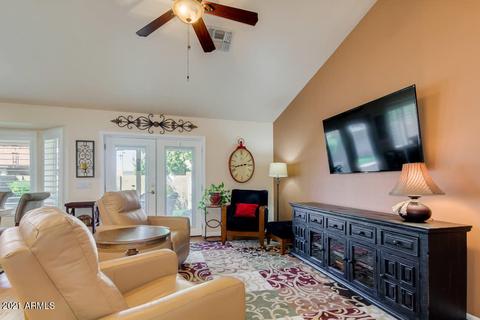 2206 E Sherri Dr, Gilbert, AZ 85296 photo 10