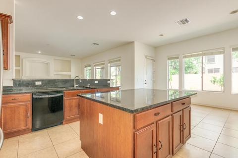 2924 E Comstock Dr, Gilbert, AZ 85296 photo 17