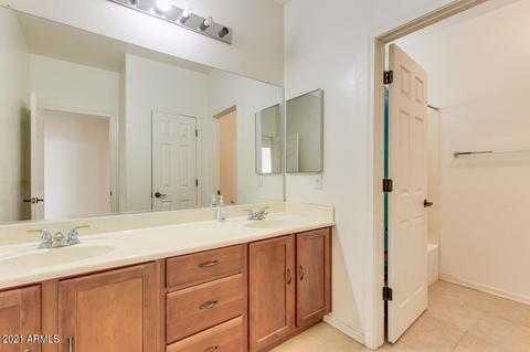 2924 E Comstock Dr, Gilbert, AZ 85296 photo 47