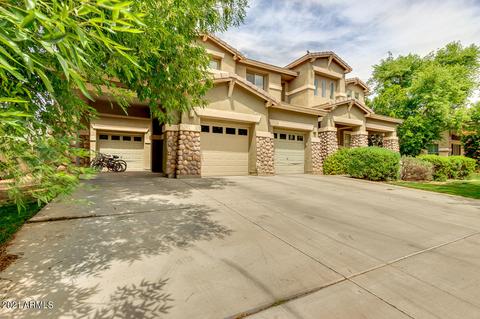 2924 E Comstock Dr, Gilbert, AZ 85296 photo 2