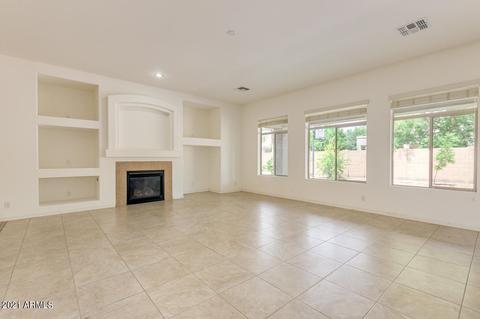 2924 E Comstock Dr, Gilbert, AZ 85296 photo 13