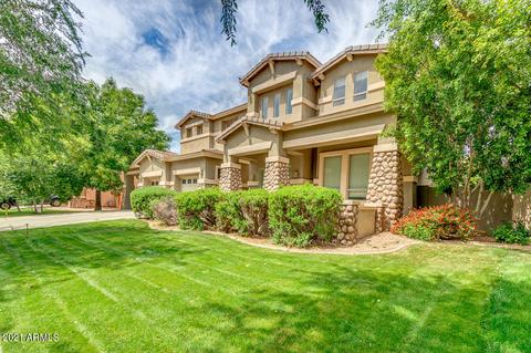 2924 E Comstock Dr, Gilbert, AZ 85296 photo 3