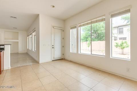 2924 E Comstock Dr, Gilbert, AZ 85296 photo 23