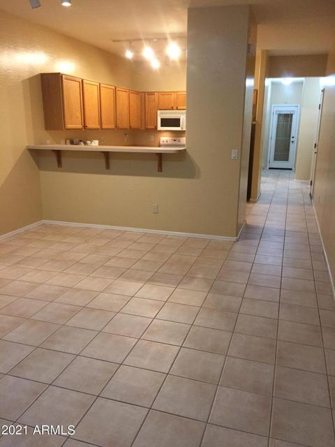 2710 E Schiliro Cir, Phoenix, AZ 85032 photo 5